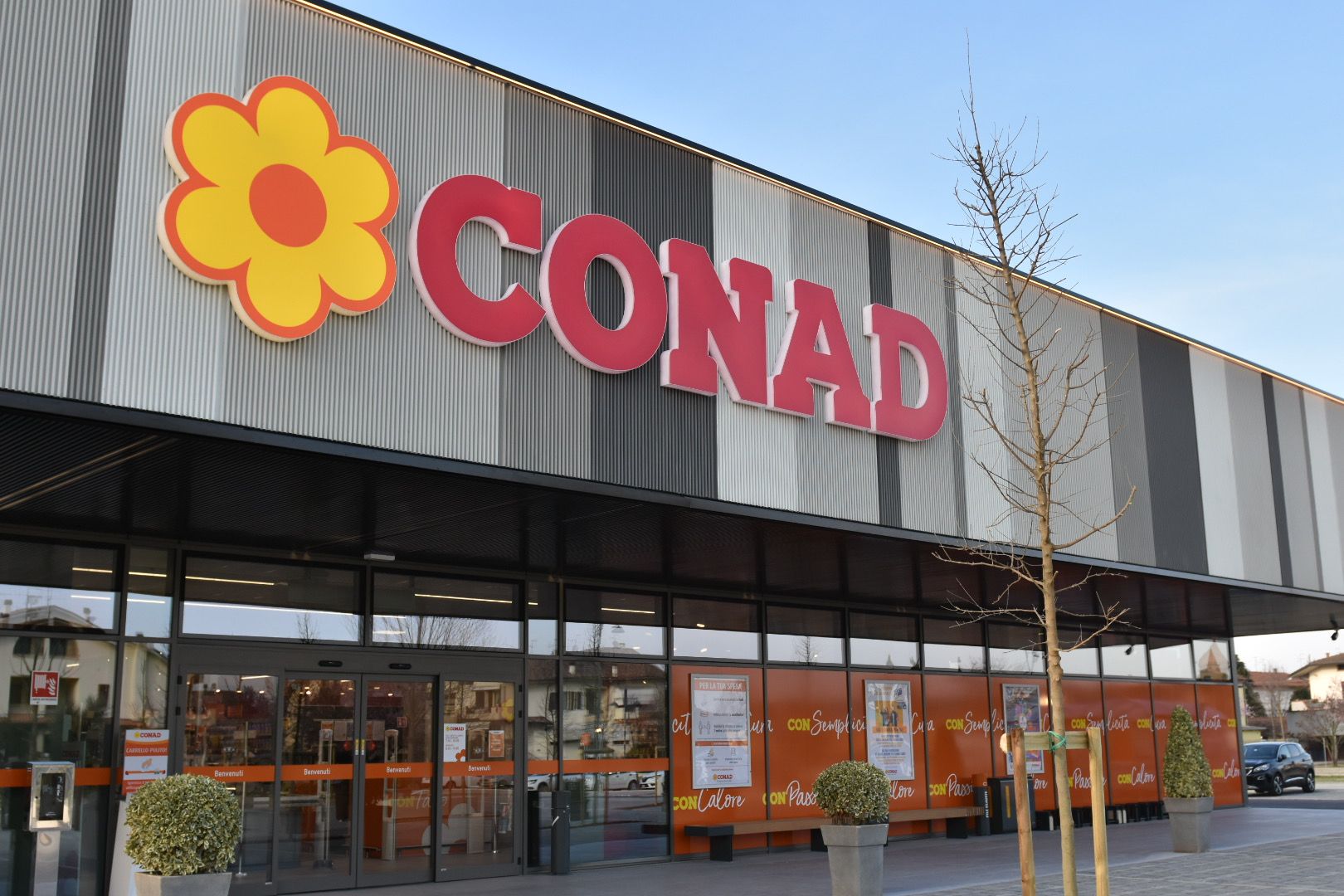 Quali Supermercati Conad vicino a te sono Aperti il 1 Maggio 2024? | Conad