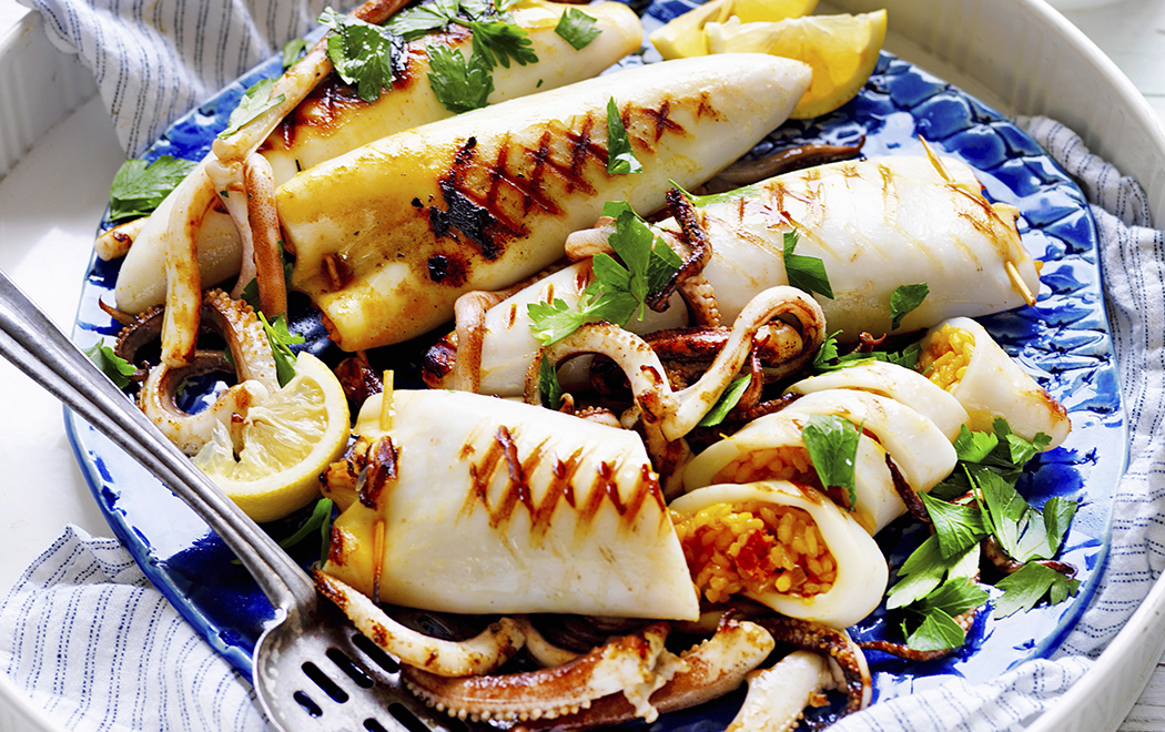 Calamari alla griglia con ripieno di risotto al chorizo | Ricettxnad | Conad