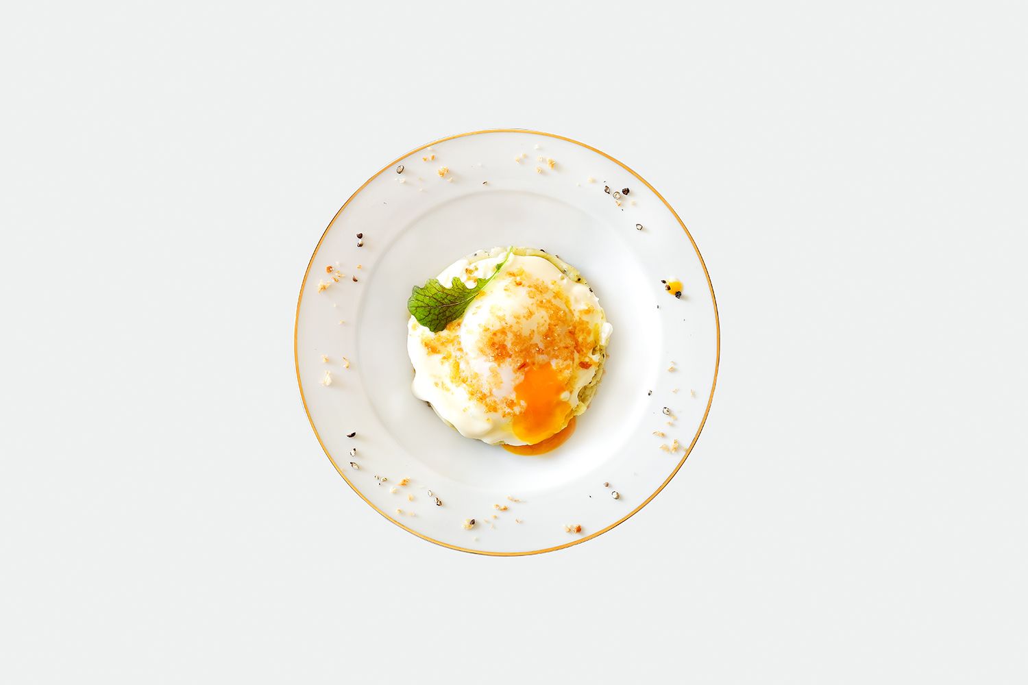 Uovo a bassa temperatura, morbido di patate al tartufo e fonduta di  pecorino | Ricette | Conad